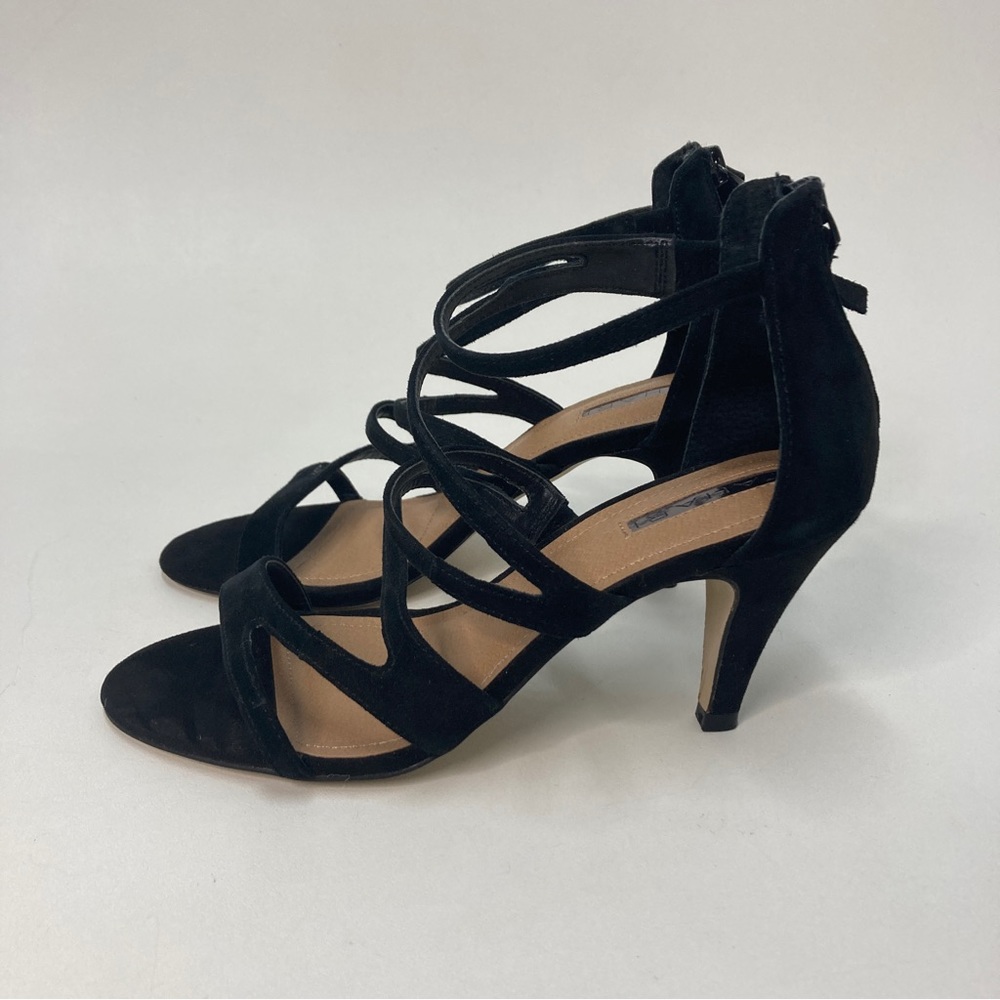 Tahari Ninja Black Suede Strappy Heels Womens Size 7 1/2 M